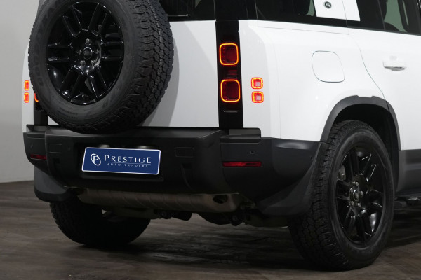 2024 Land Rover Defender L663 110 P300 S SUV Image 8
