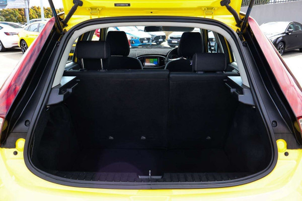 2021 MG MG3 SZP1 Core Hatch Image 18