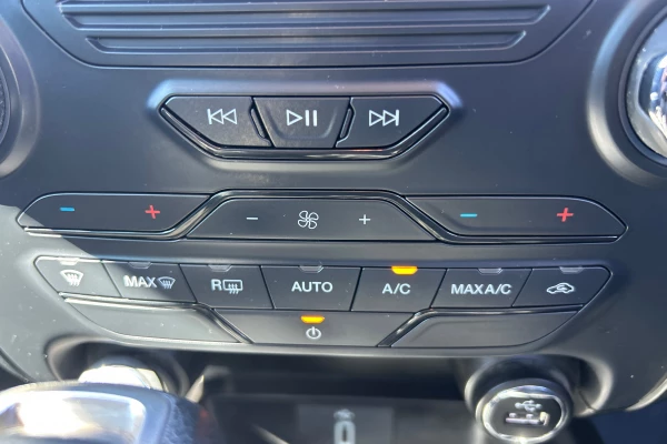 2021 MY21.75 Ford Ranger PX MkIII XLT Cab Chassis Image 28