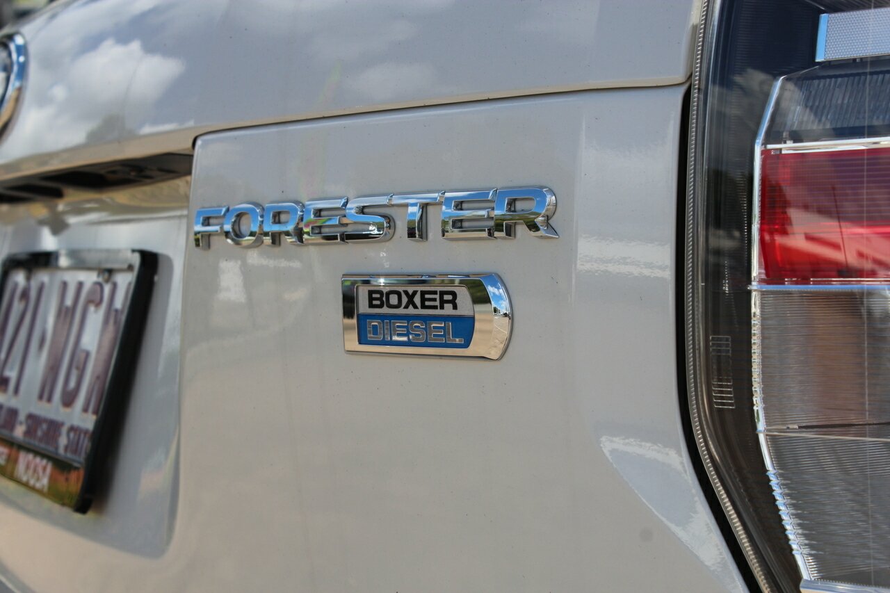 2016 Subaru Forester S4 2.0D-S Wagon Image 5