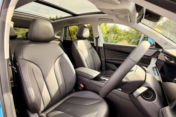 2026 MG HS Essence SUV Image 9