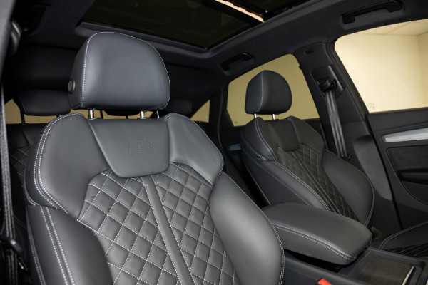 2025 Audi Q5 FY 55 TFSI e S Line SUV image 9
