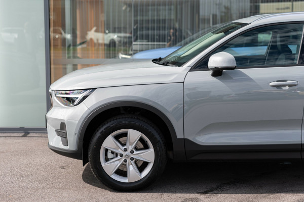 2025 MY26 Volvo XC40 XZ Plus B4 SUV Image 9