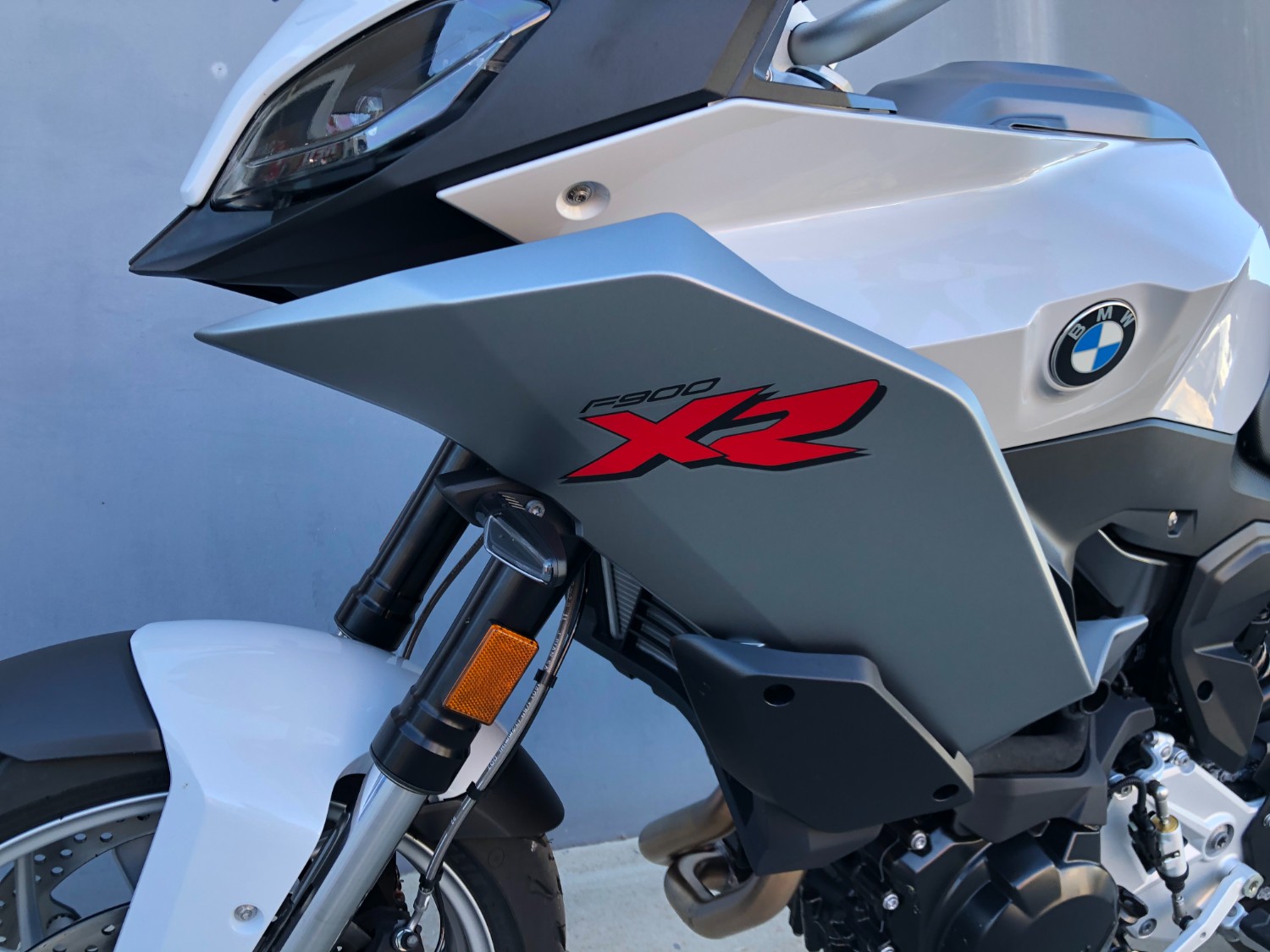 2020 BMW F900 XR Motorcycle Image 9