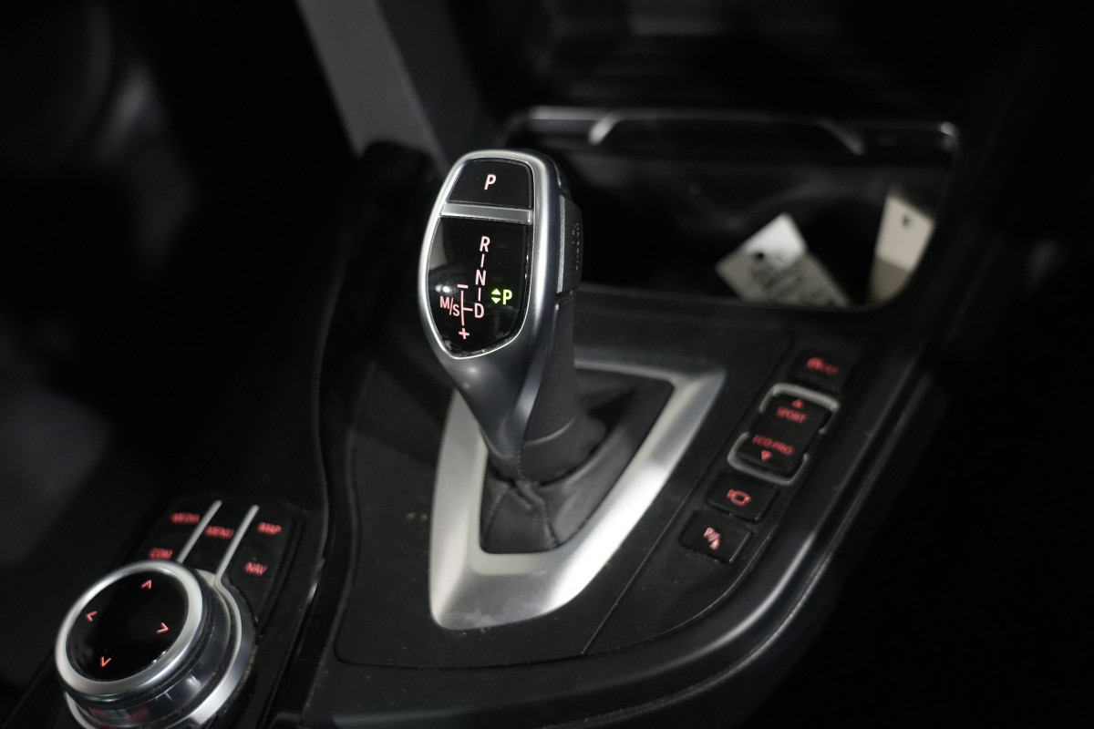 2018 BMW 3 Series 20d Sport Line Sedan
