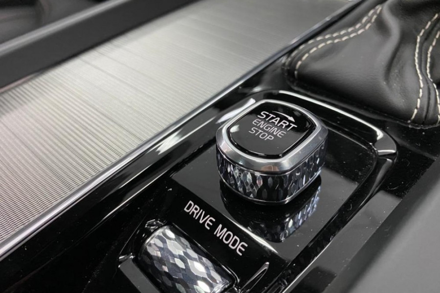 2020 Volvo S60 Z Series T5 R-Design Sedan Image 18