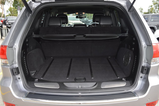 2014 Jeep Grand Cherokee Limited 20 of 27