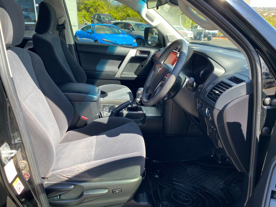 2018 Toyota LandCruiser Prado GDJ150R GXL SUV Image 12