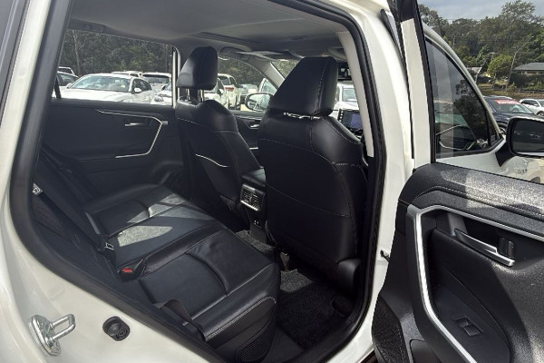 2020 Toyota RAV4 AXAH52R Cruiser SUV Image 29