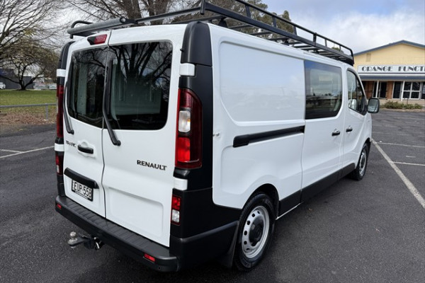 2022 Renault Trafic X82 Crew Lifestyle 125kW Van Image 3