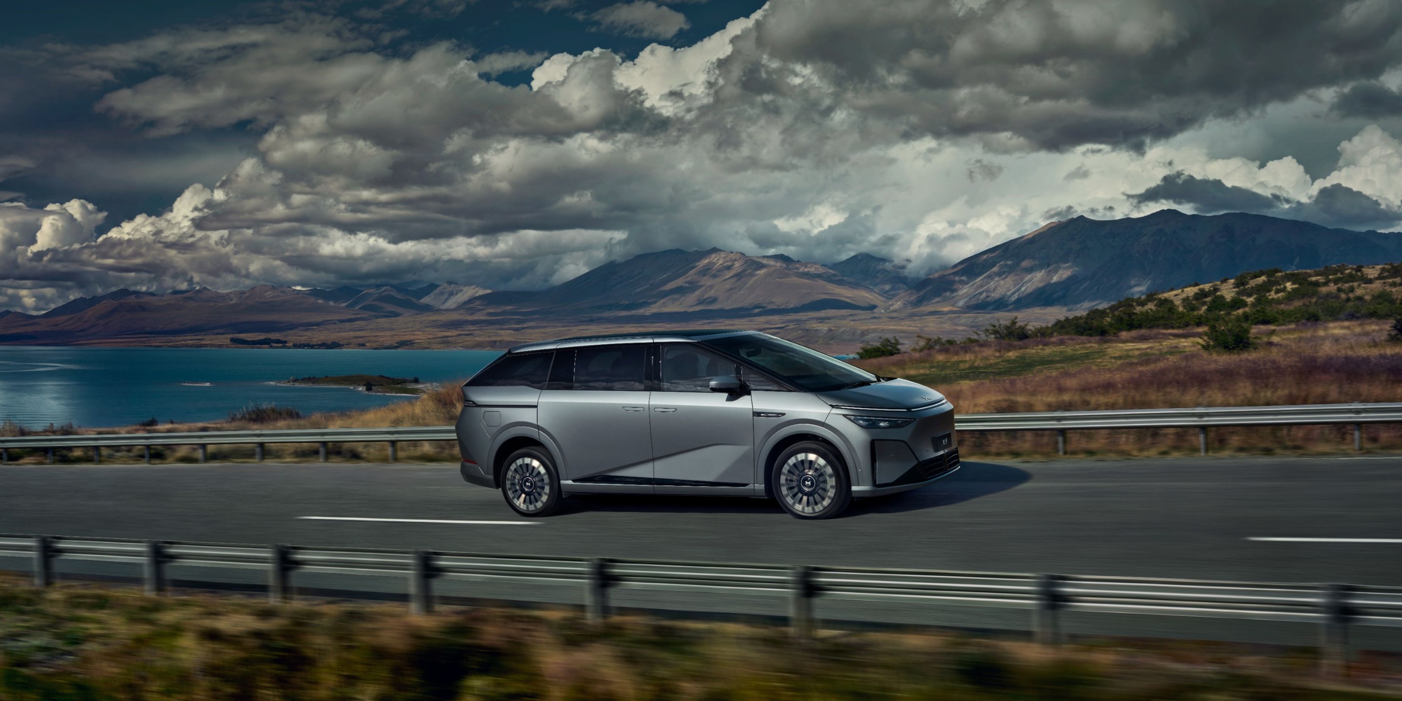 XPILOT ASSIST3 Advanced Technology Image