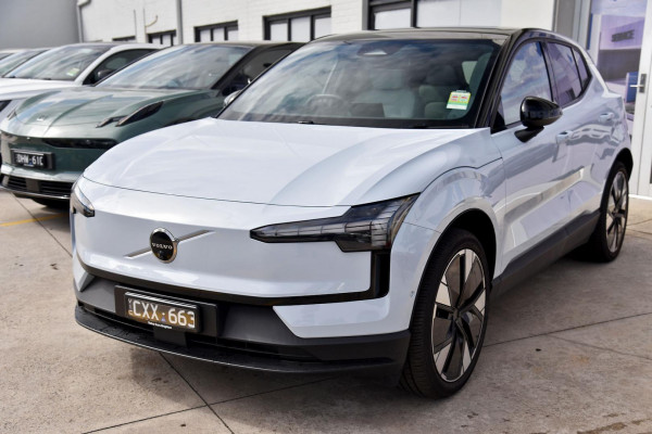 2023 MY25 Volvo EX30  Single Motor Extended Range Plus SUV Image 3