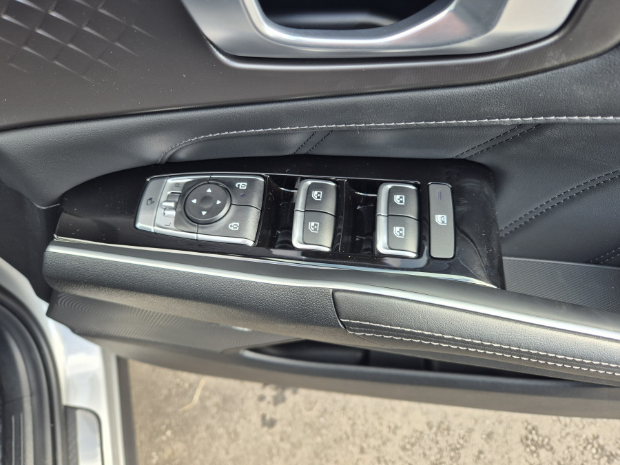 2024 MY25 Kia Sorento MQ4 PE Sport+ SUV Image 12