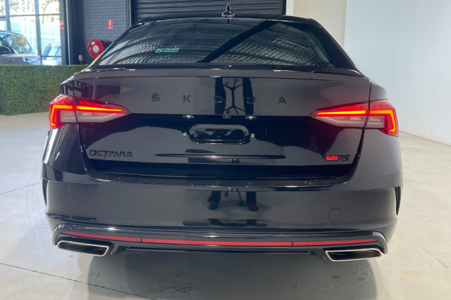 2022 Skoda Octavia NX RS Sedan Image 6