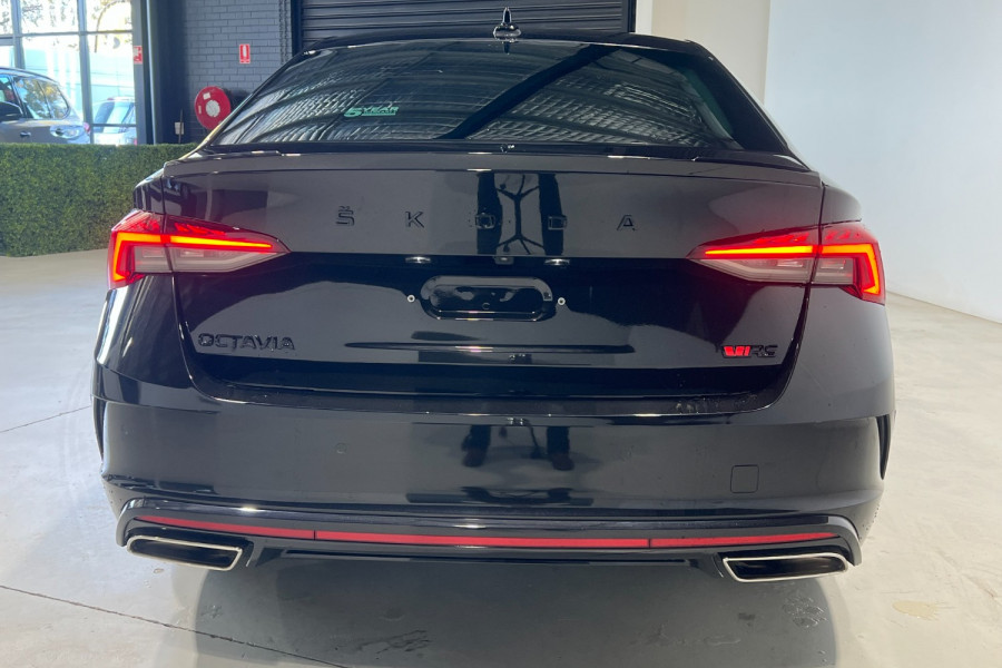 2022 Skoda Octavia NX RS Sedan Image 6