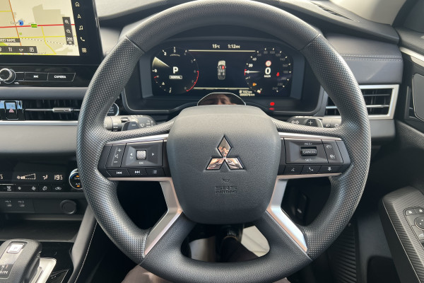 2025 Mitsubishi Outlander ZM ES SUV Image 12