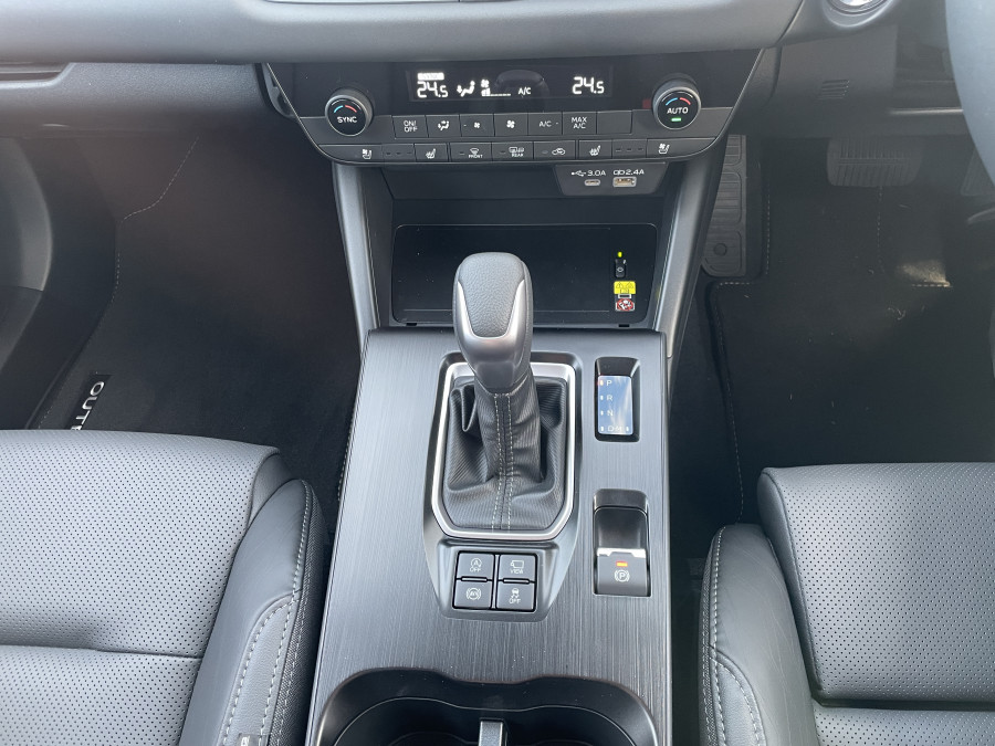 2026 Subaru Outback  7GEN AWD Touring SUV Image 18