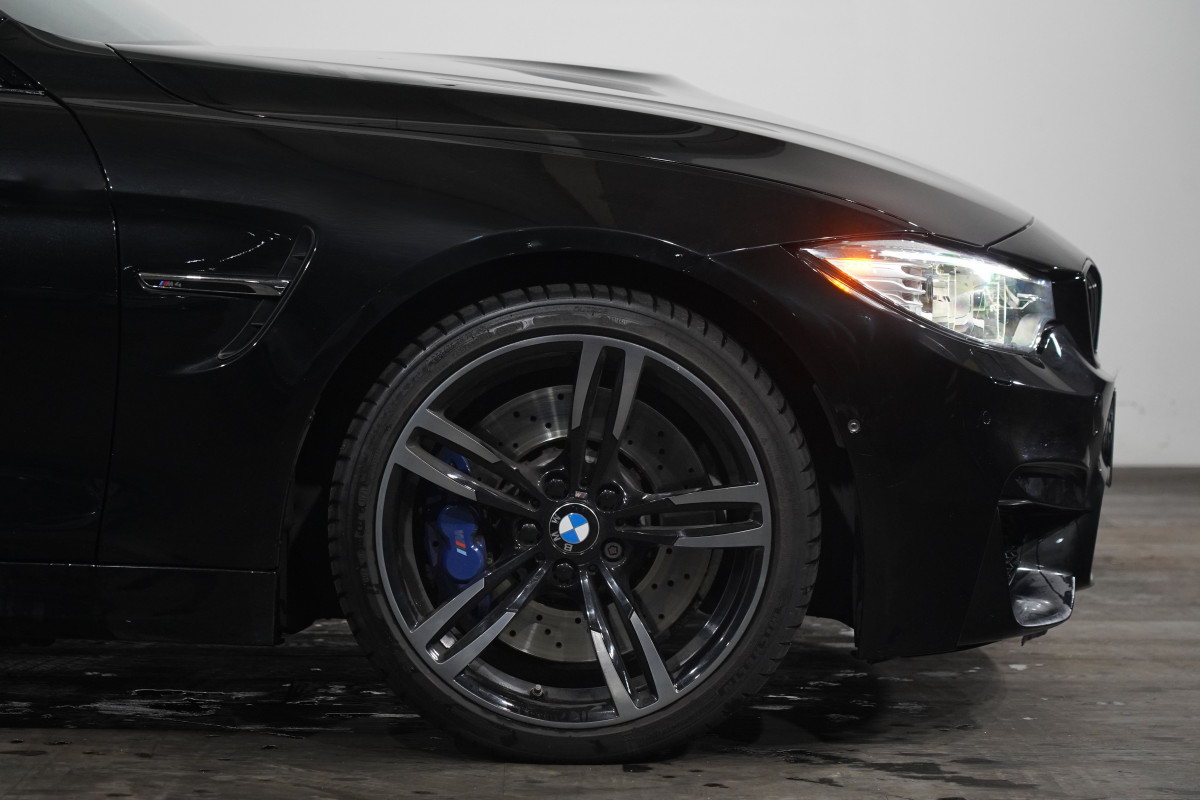 2016 BMW M4 Convertible Image 5