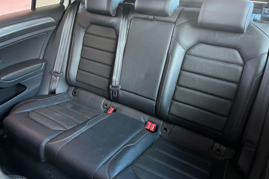 2018 Volkswagen Golf 7.5 135TDI Premium SUV Image 19