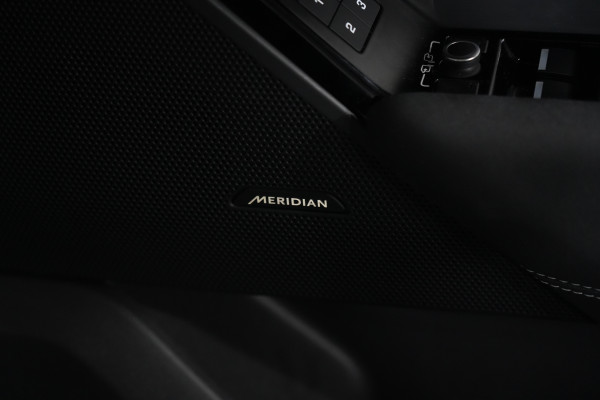 2023 Land Rover Range Rover Velar L560 P250 R-Dynamic S SUV Image 29