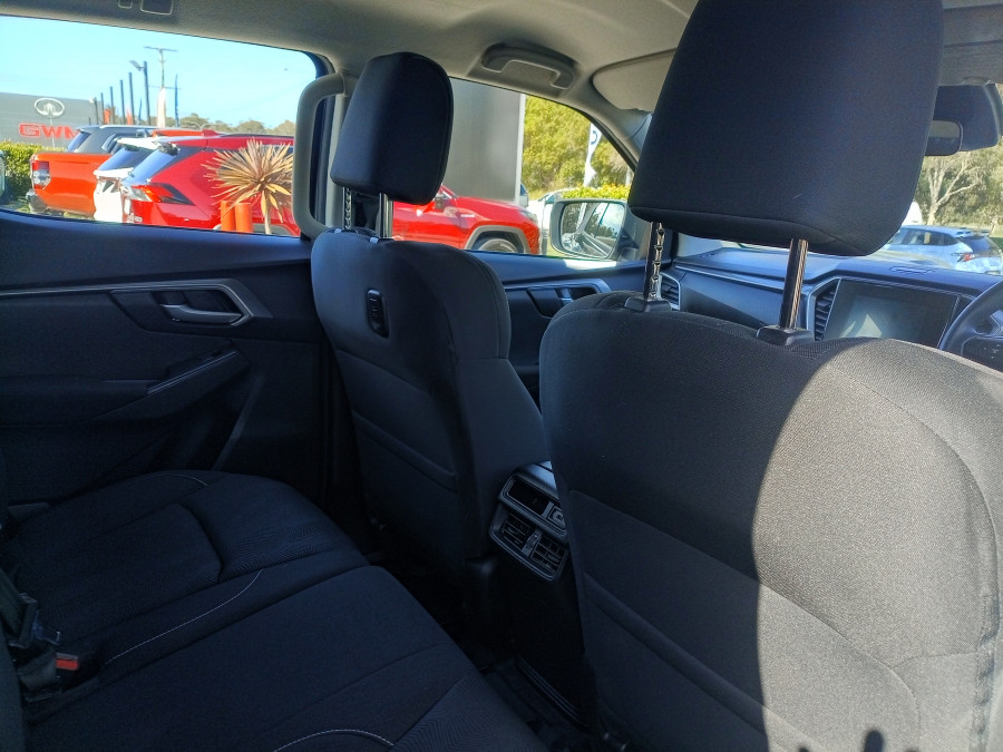 2021 MY22 Isuzu D-MAX RG LS-M Ute Image 17