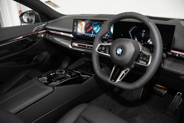 2026 BMW 5 Series G60 540d xDrive Sedan image 6