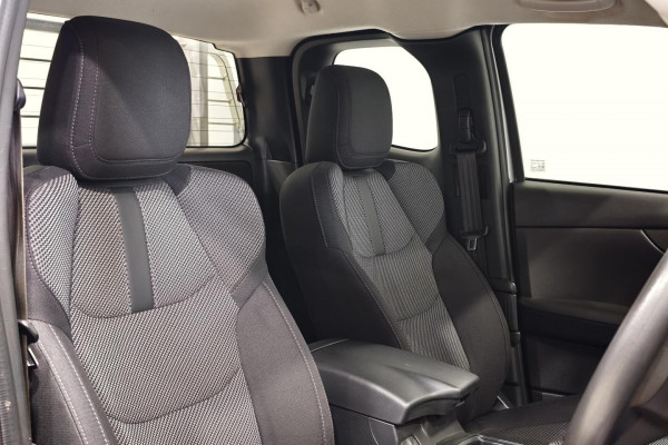 2023 Mazda BT-50 TF XT Cab Chassis Image 6