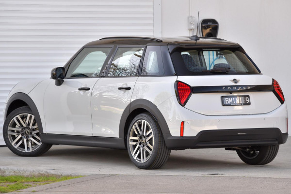 2026 MINI Cooper F65 C Classic Hatch