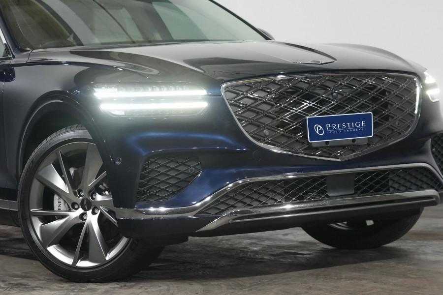 2024 Genesis GV70 2.5T SIGNATURE SUV Image 2