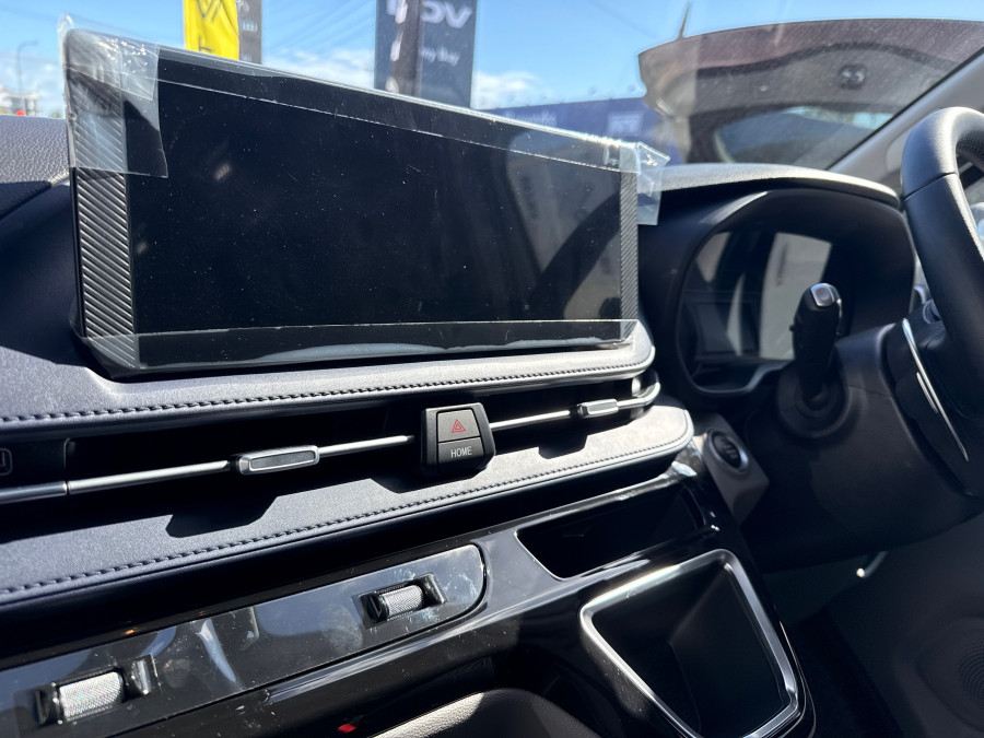 2026 MY24 LDV Deliver 9  Mid Roof LWB Van Image 18