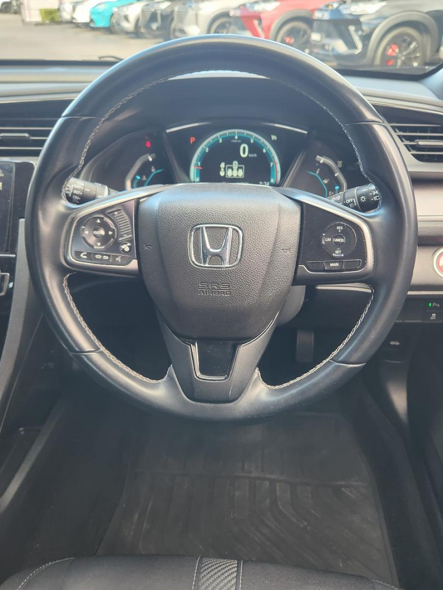 2017 Honda Civic 10th Gen VTi-S Hatch Image 16
