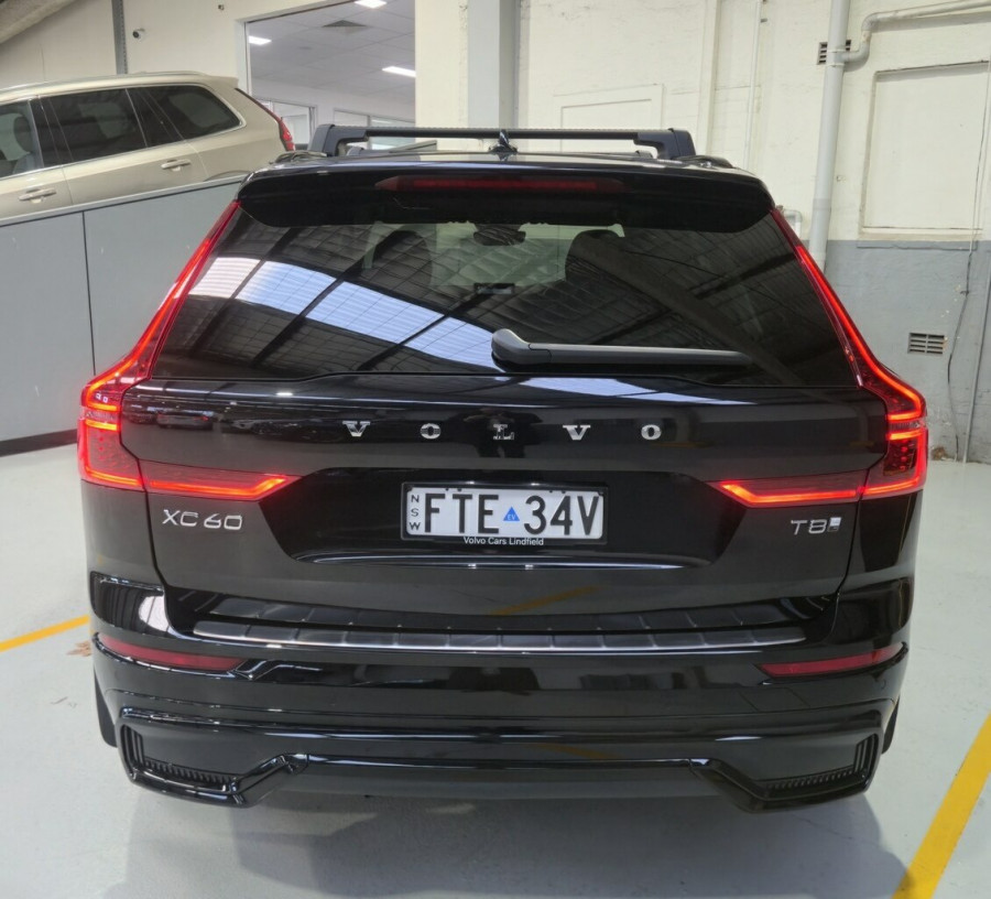 2025 MY26 Volvo XC60 UZ Plus T8 Plug-in Hybrid Dark SUV Image 5