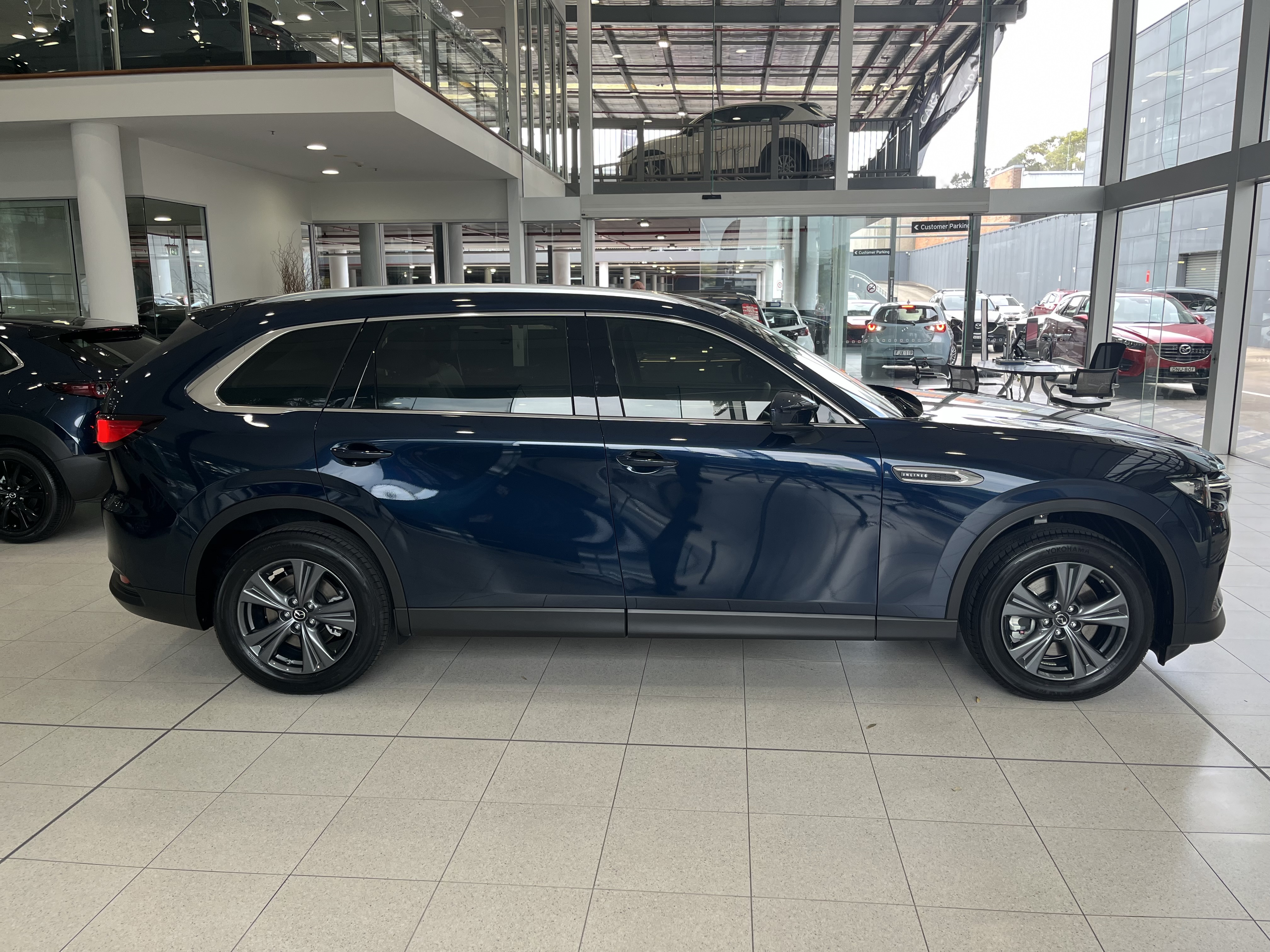 2024 Mazda CX-80 KL G40e Touring SUV Image 2