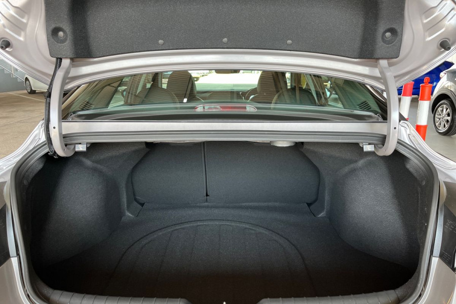 2024 Hyundai i30 CN7.V2 Premium Sedan Image 20