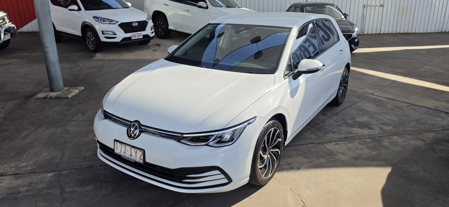 2023 Volkswagen Golf 8 110TSI Life Hatch Image 3