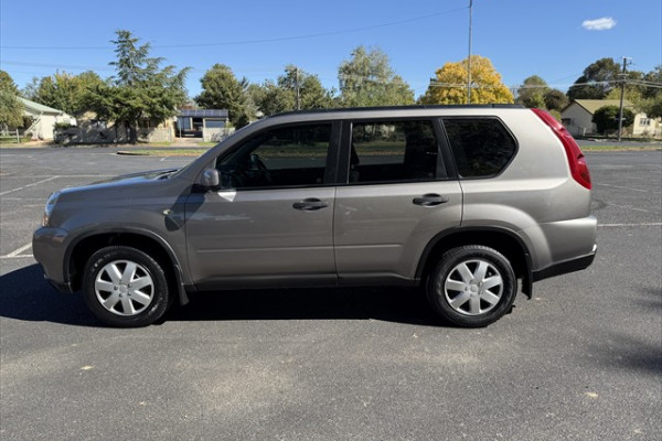2009 Nissan X-Trail ST SUV Image 3