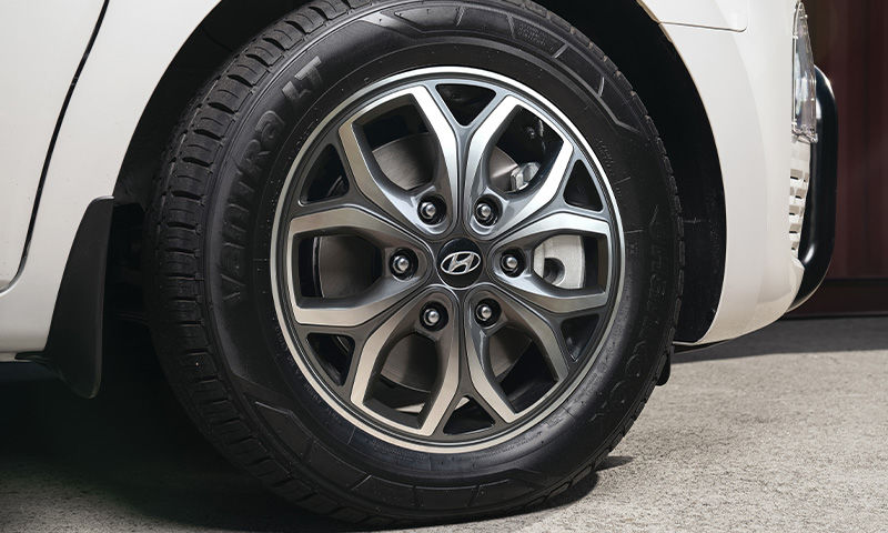 17" Pocheon single alloy wheel - gun meta