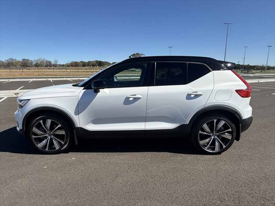 2021 MY22 Volvo XC40 XZ Recharge Pure Electric SUV Image 6