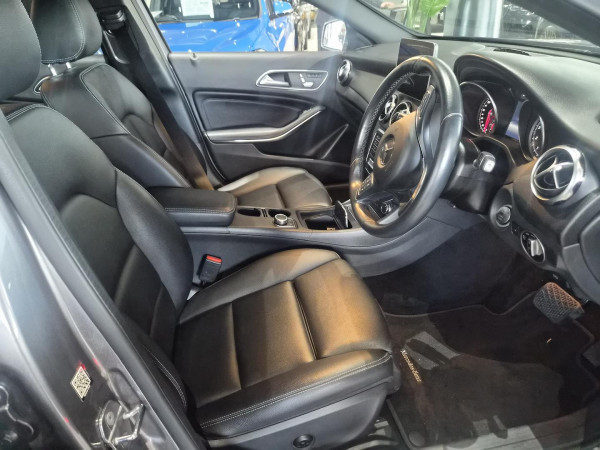 2018 Mercedes-Benz GLA-Class X156 GLA180 SUV image 12