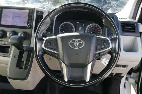2021 Toyota HiAce GDH300R  Van Image 6