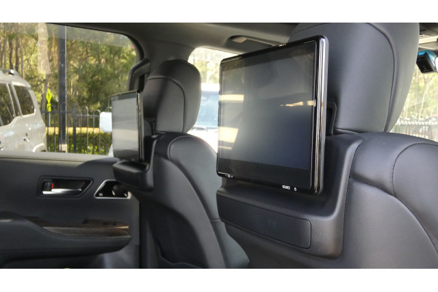 2021 Toyota LandCruiser FJA300R LC300 SAHARA 4X4 SUV Image 14