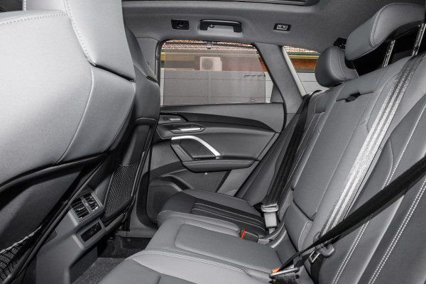 2025 Audi Q5 GU TFSI 150kW SUV image 9