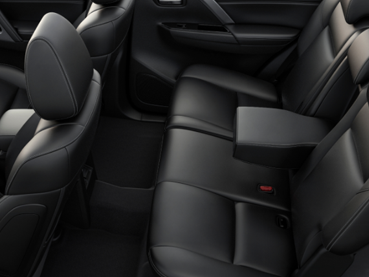 Heated power front seats Image