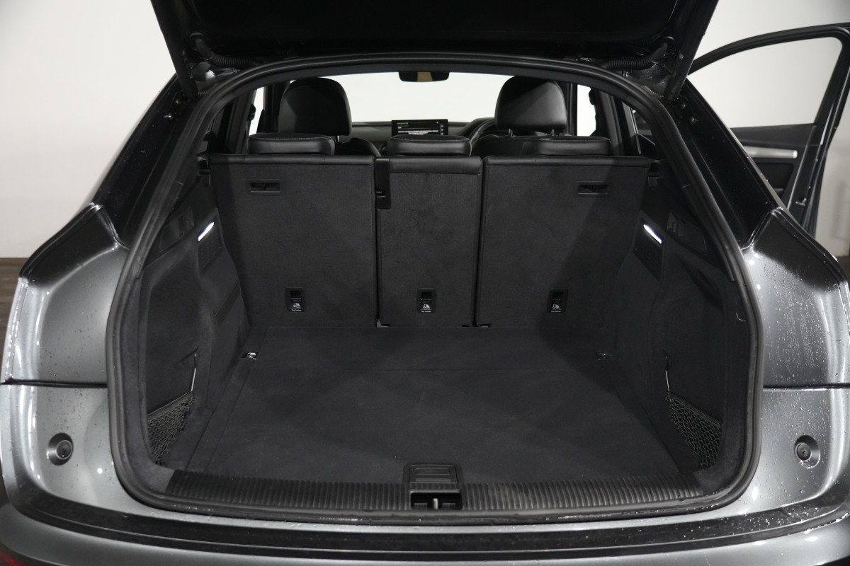 2024 Audi Q5 FY 45 TFSI S Line SUV