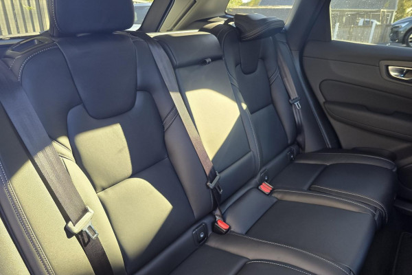 2026 Volvo XC60 UZ Ultra B5 Dark SUV Image 13