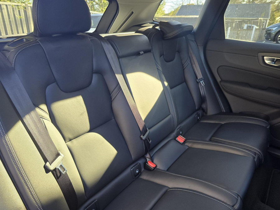 2026 Volvo XC60 UZ Ultra B5 Dark SUV Image 13