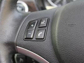 2011 BMW 320d E9 Lifestyle Sedan