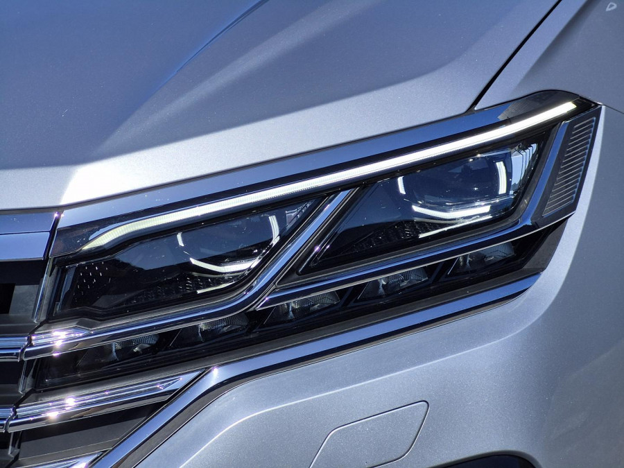 2020 MY21 Volkswagen Touareg CR 210TDI R-Line SUV Image 30