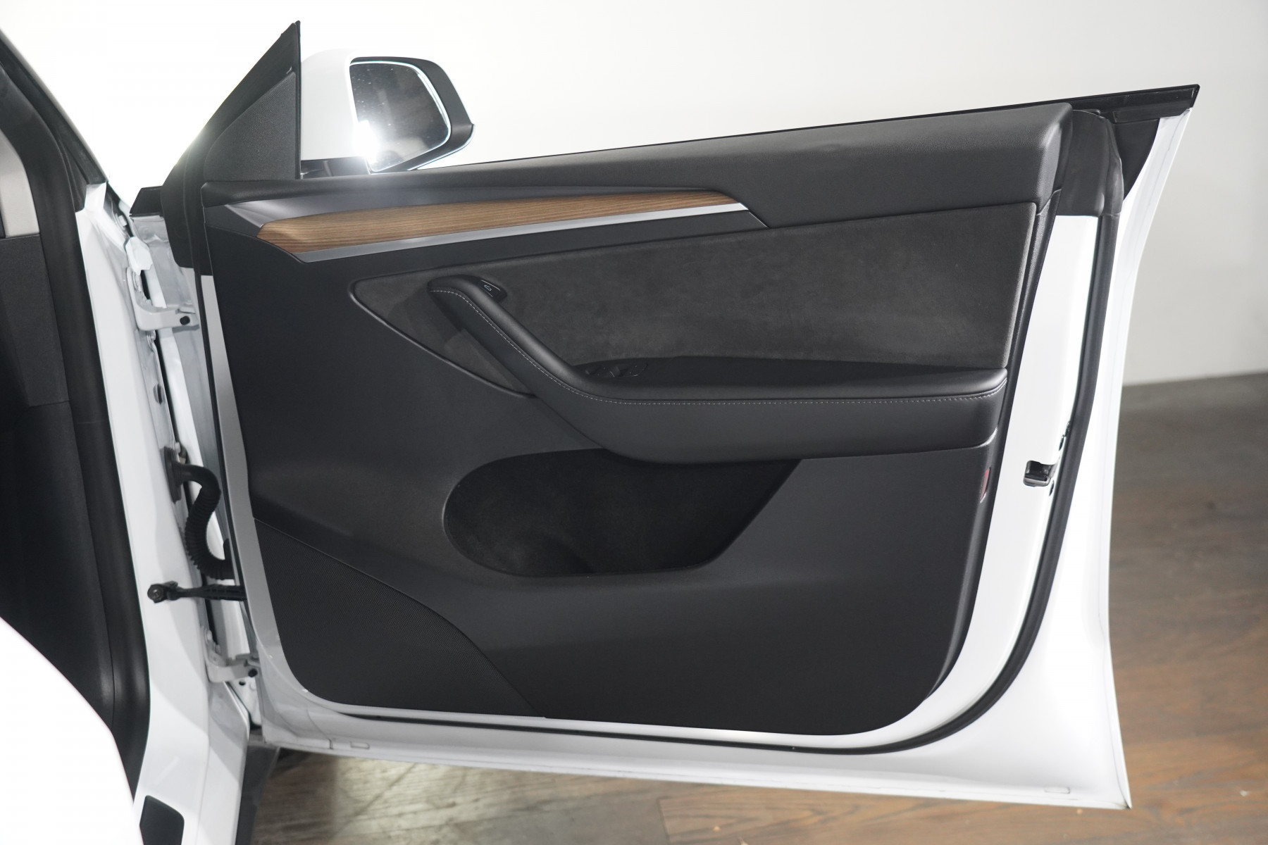 2023 Tesla Model Y Y Rear-Wheel Drive SUV Image 23
