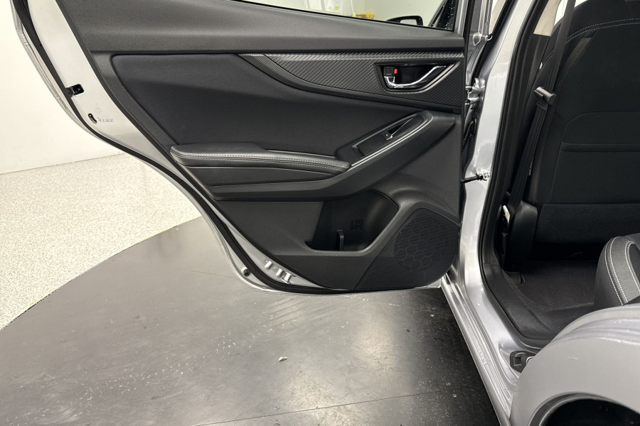2018 Subaru Impreza 2.0i-L Sedan Image 14
